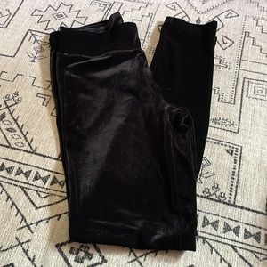 GAP black velvet leggings